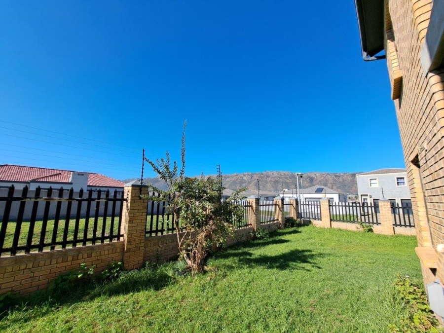 2 Bedroom Property for Sale in Gordons Bay Central Western Cape